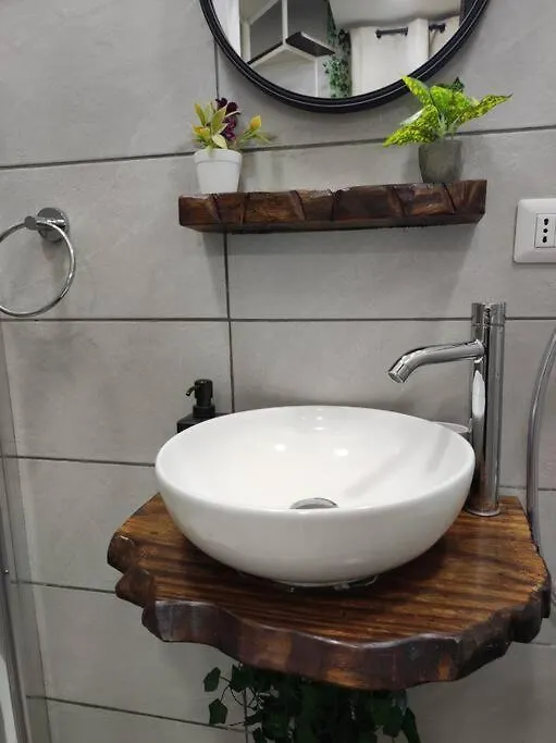 Tinyhouse All'Orto Con Idromassaggio Apartment Naples