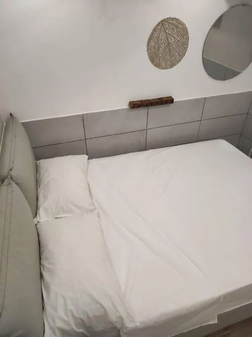 Tinyhouse All'Orto Con Idromassaggio Apartment Naples 0*,  Italy